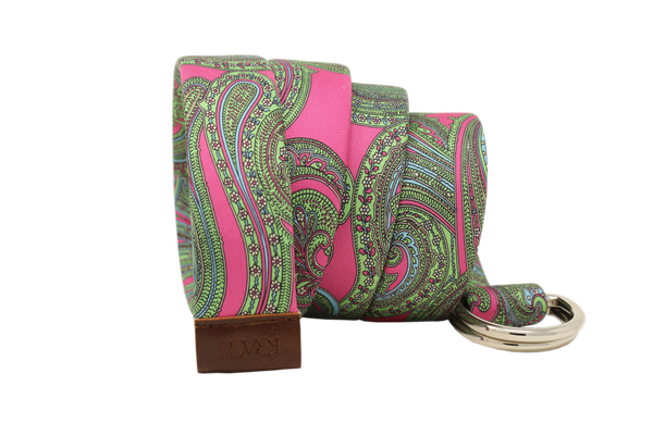 KRAGÜ Paisley Dream Pink - KRAGÜ GÜRTEL AUS SEIDE MIT SILBERNER GÜRTELSCHNALLE. DAS MODISCHE ACCESSOIRE. AUFFÄLLIG, STYLISCH UND MODERN.