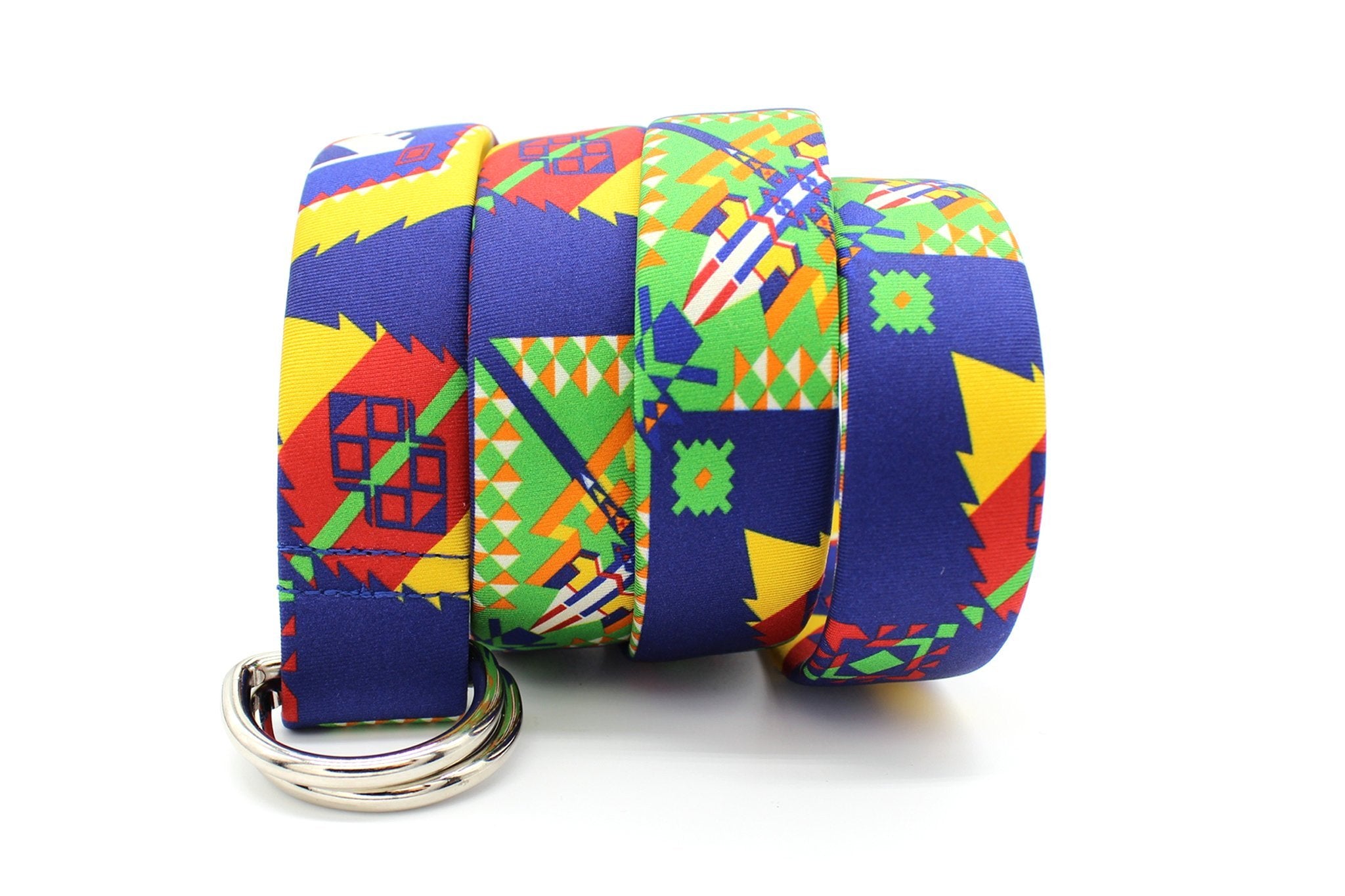 KRAGÜ ETHNO RETRO BLUE - KRAGÜ GÜRTEL AUS SEIDE MIT SILBERNER GÜRTELSCHNALLE. DAS MODISCHE ACCESSOIRE. AUFFÄLLIG, STYLISCH UND MODERN.
