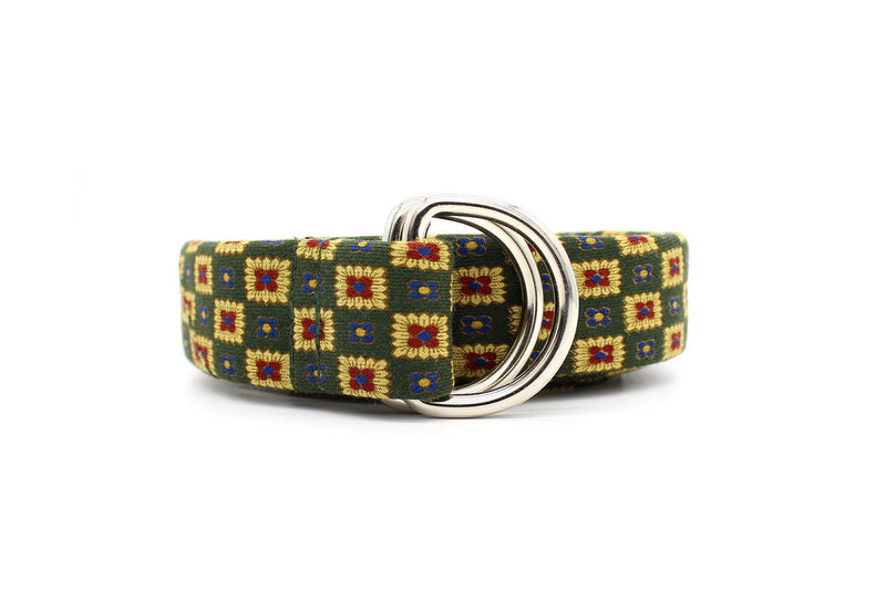 KRAGÜ FLOWER GARDEN - KRAGÜ GÜRTEL AUS SEIDE MIT SILBERNER GÜRTELSCHNALLE. DAS MODISCHE ACCESSOIRE. AUFFÄLLIG, STYLISCH UND MODERN.