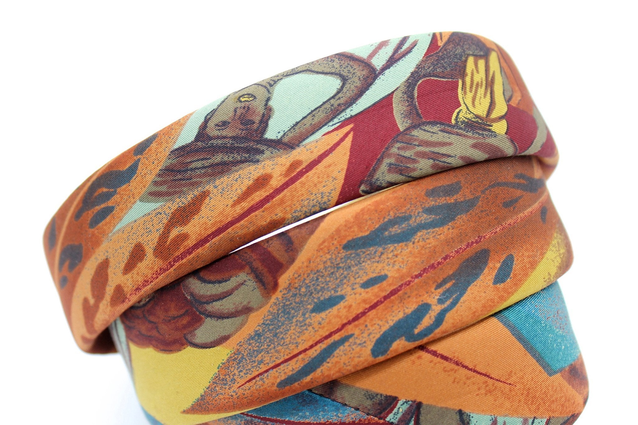 KRAGÜ HUMAN PHANTASY MULTICOLOR - KRAGÜ GÜRTEL AUS SEIDE MIT SILBERNER GÜRTELSCHNALLE. DAS MODISCHE ACCESSOIRE. AUFFÄLLIG, STYLISCH UND MODERN.