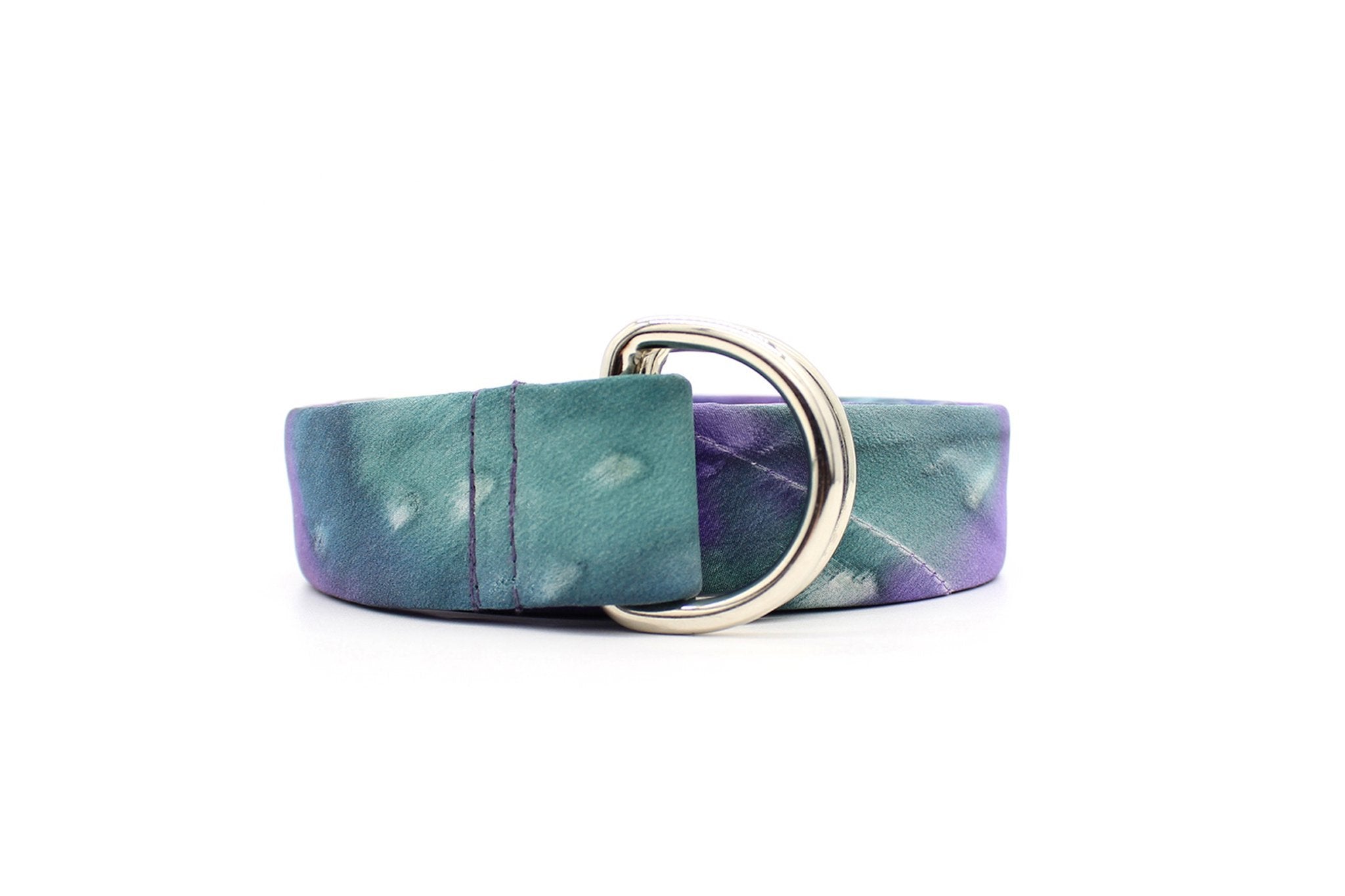 KRAGÜ PASTEL ART - KRAGÜ GÜRTEL AUS SEIDE MIT SILBERNER GÜRTELSCHNALLE. DAS MODISCHE ACCESSOIRE. AUFFÄLLIG, STYLISCH UND MODERN.